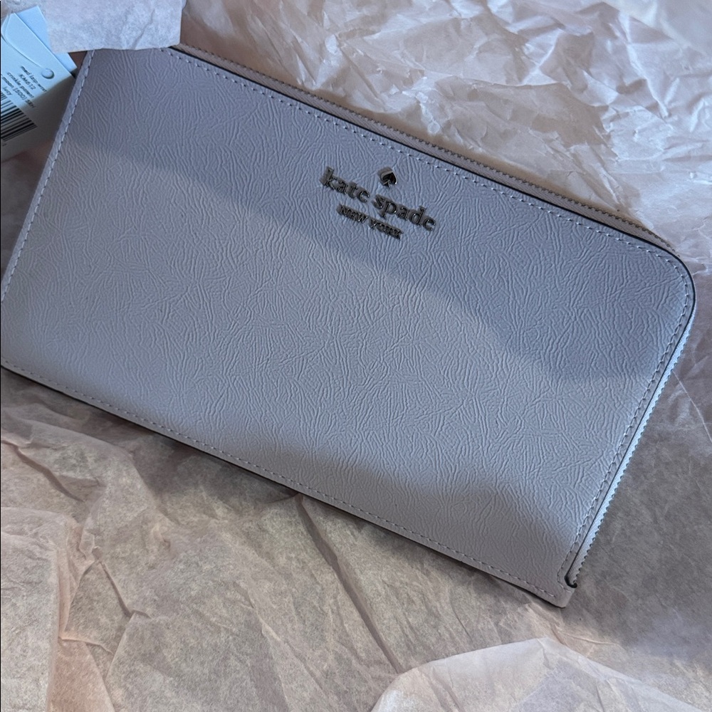 kate spade “lilac moon” color Wristlet